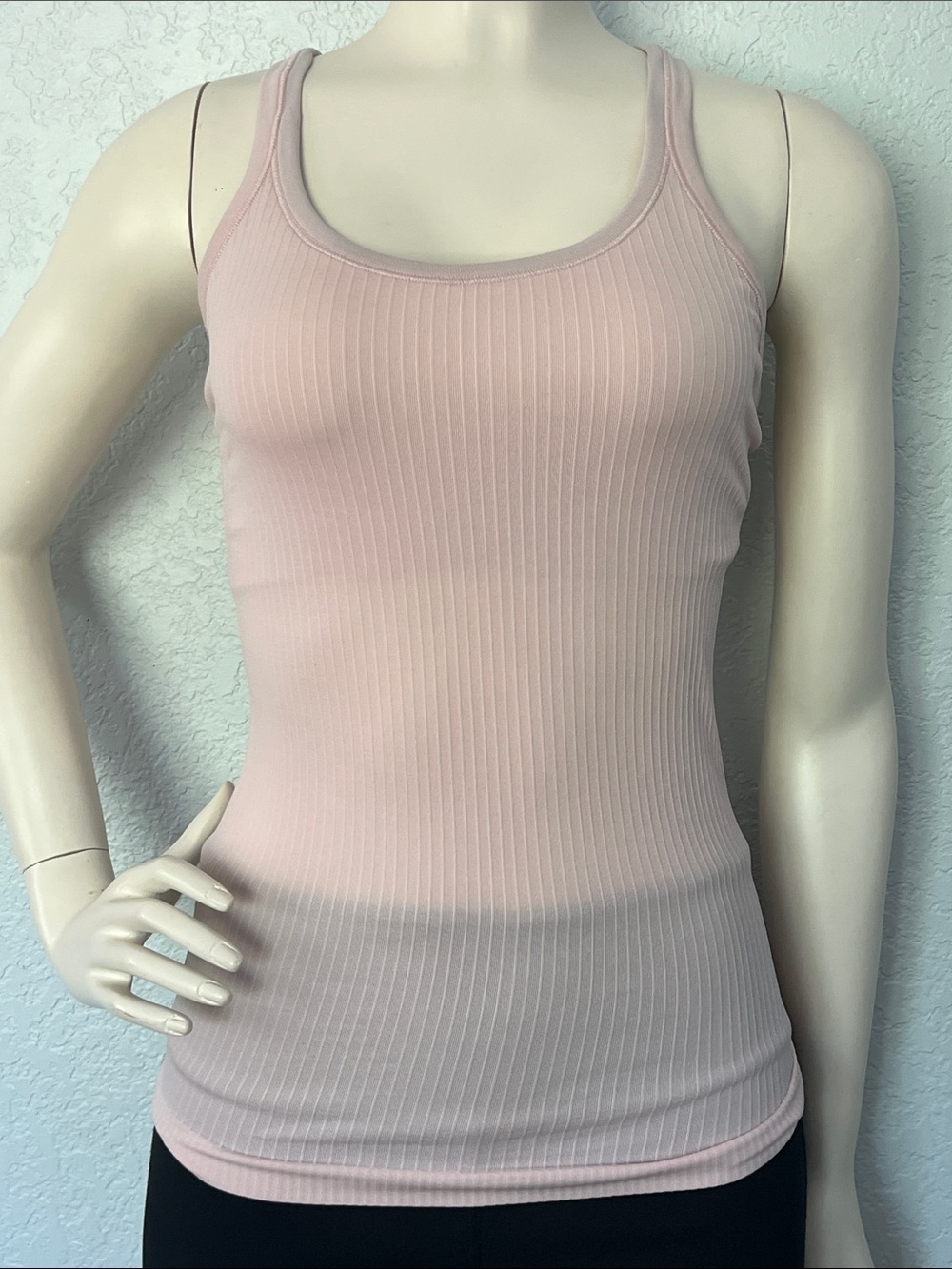 Lululemon Ebb to Street Tank Womens Sz 4 Blush Pink Ribbed Built In Bra Yoga Gym